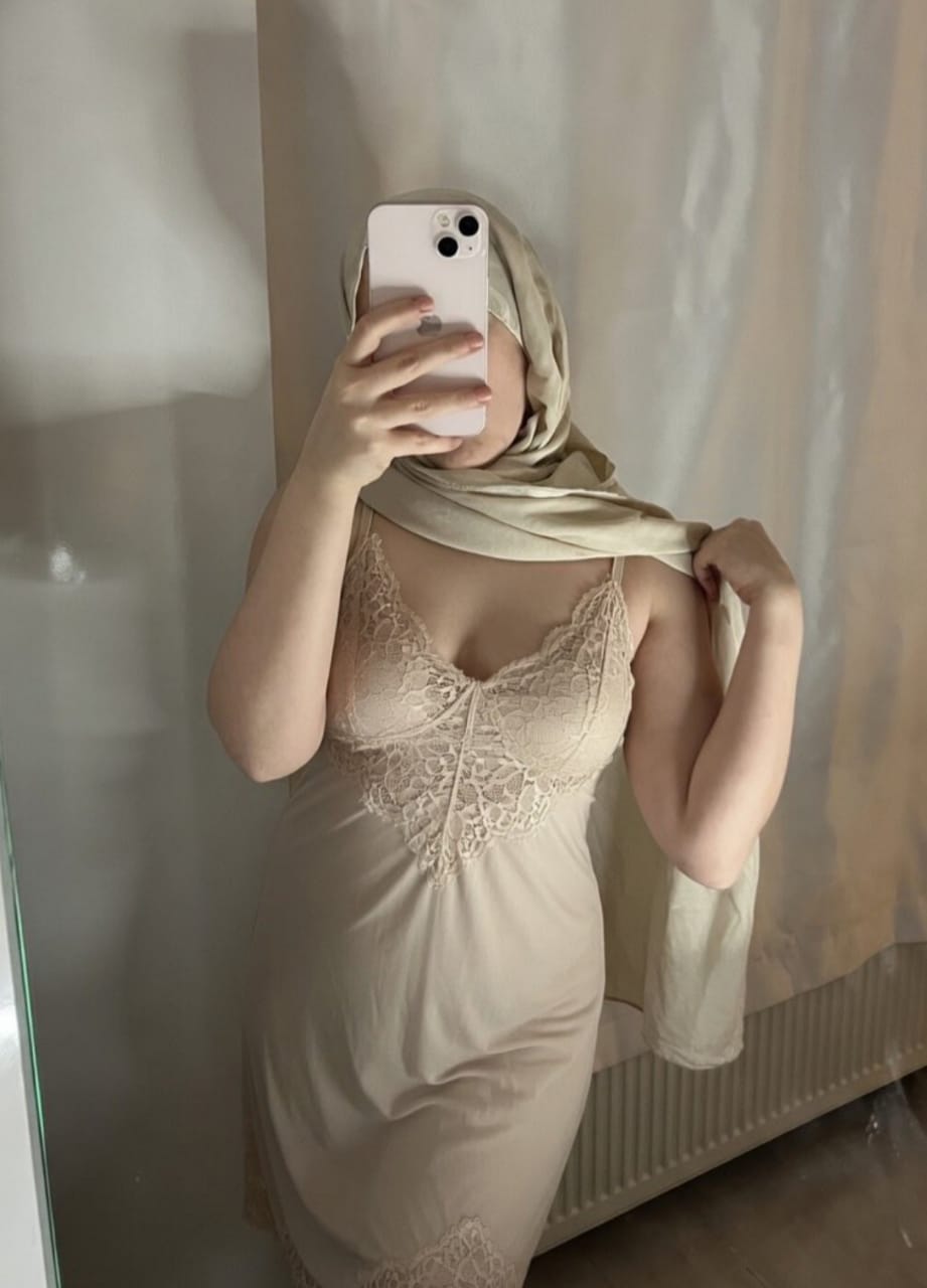 Akdağ Seanslık Bayan Escort Deren