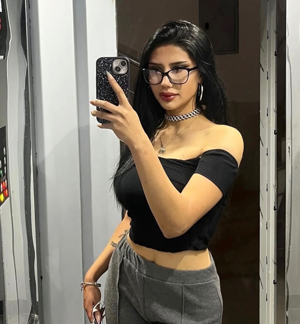 Mutlu Tatlı Bir Aşk Escort Sultan