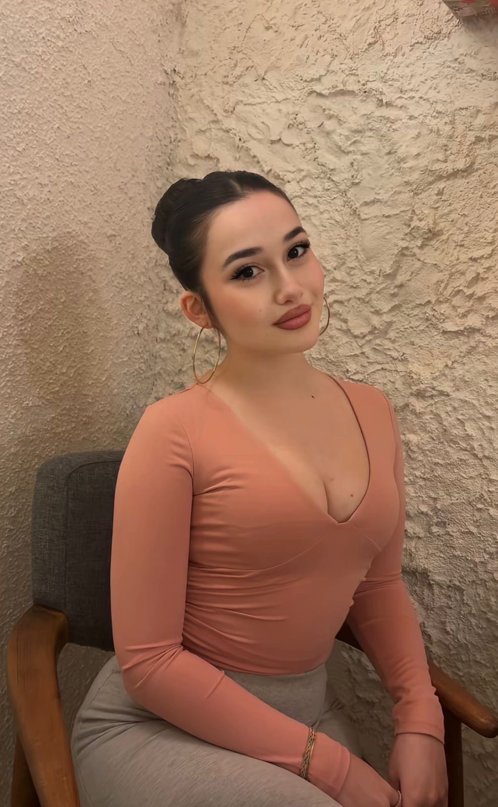 Çavuş İngiliz Escort Bayan Zuhal